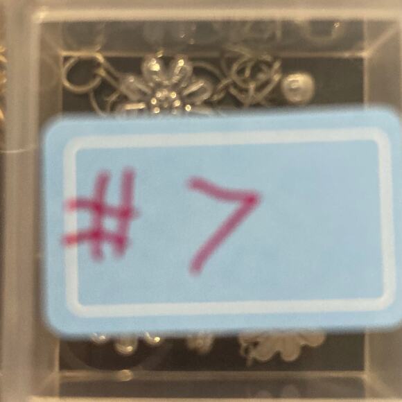 Chain bracelet flower silver tone - Picture 3 of 3